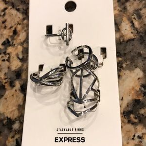 Brand new 4 pack Express rings